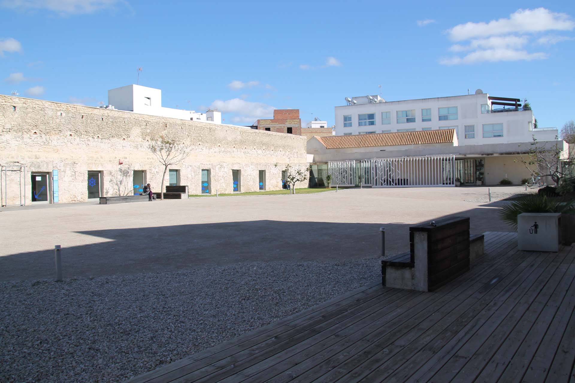 Vista panorámica del conjunto de La Chanca de Conil, principal espacio para la cultura del municipio