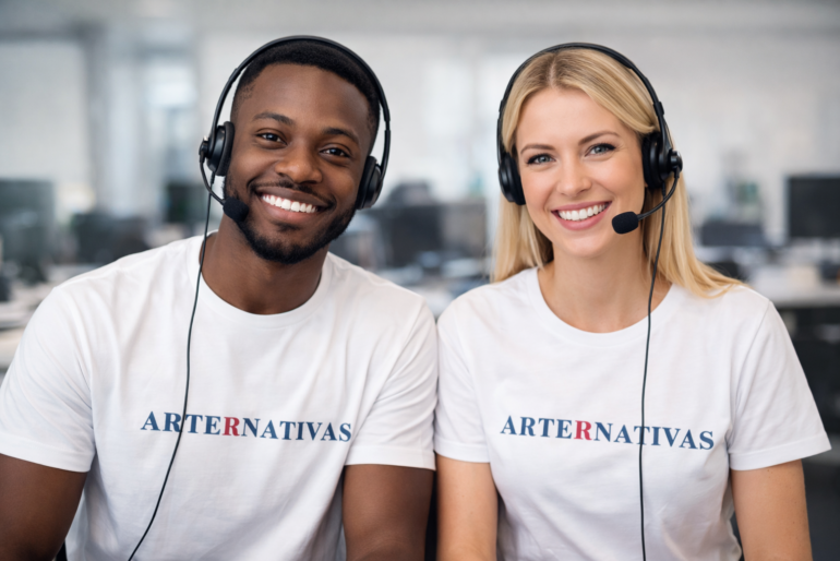 Representantes de soporte en oficina de ARTERNATIVAS